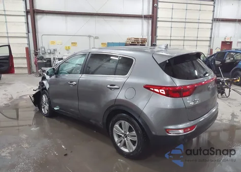 2018 Kia Sportage Lx z USA, uszkodzony, nr VIN KNDPMCAC2J7472299